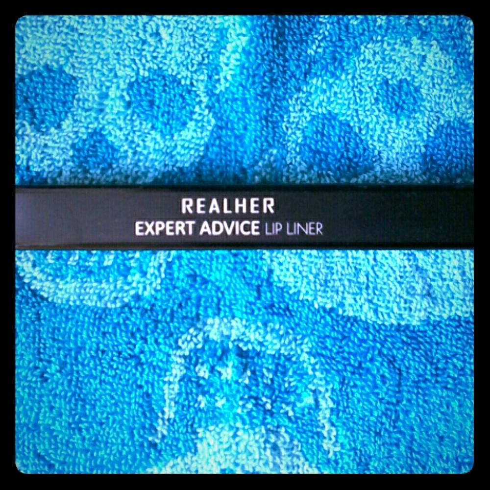 RealHer Expert Advice Lip Liner